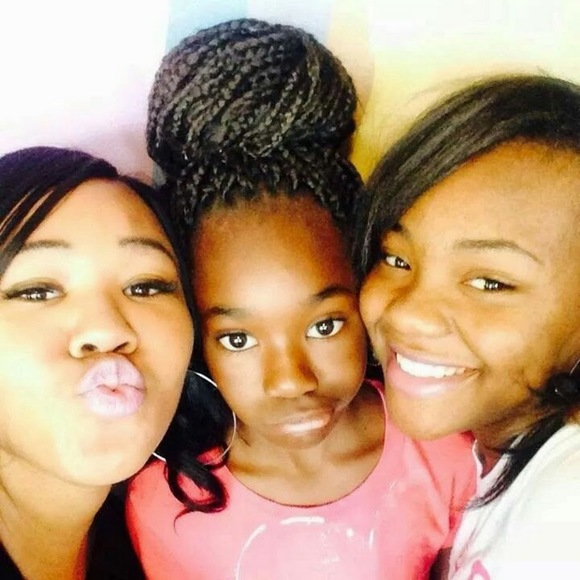 Meet your Posher, Tanika - Picture 1 of 1